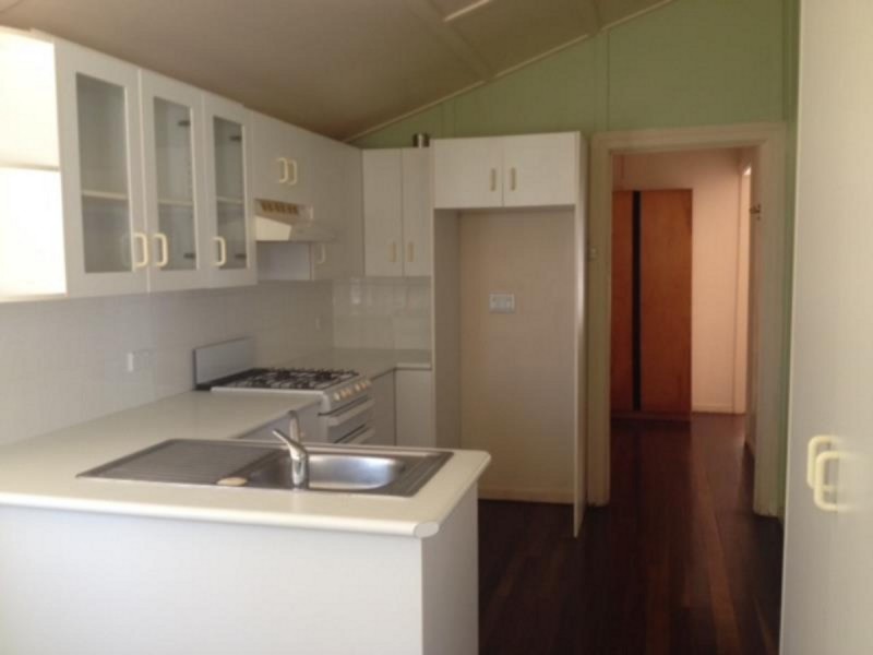 10 Bolton Street, The Range QLD 4700